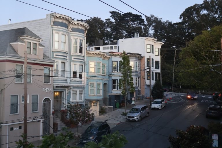 Walking San Francisco’s Neighborhoods: Where to Eat, Explore, and Find the City’s Real Texture