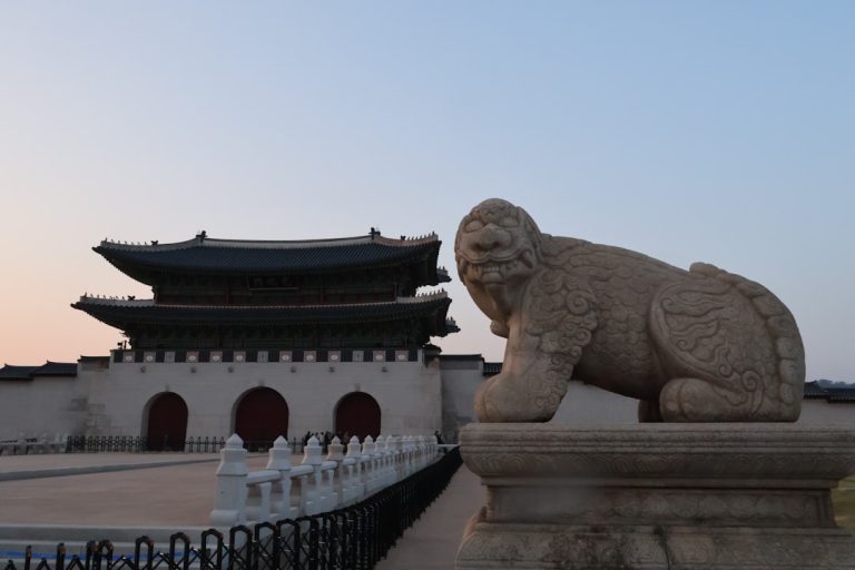 Seoul for the Experienced Traveler: Markets, Gangnam Energy, and Cultural Layers Worth Slowing Down For