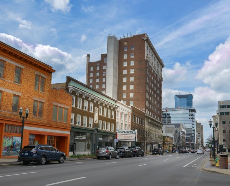 Lexington, Kentucky: Beyond the Horse Farms