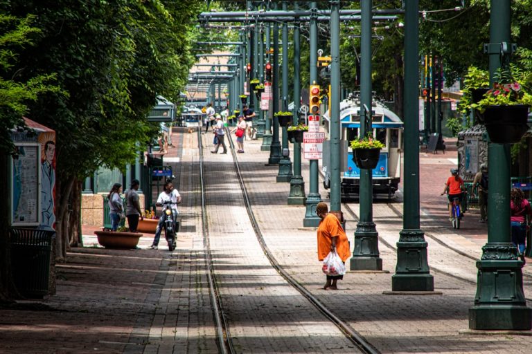 Memphis Beyond Graceland: South Main, Soul Food & the Stories Most Travelers Miss