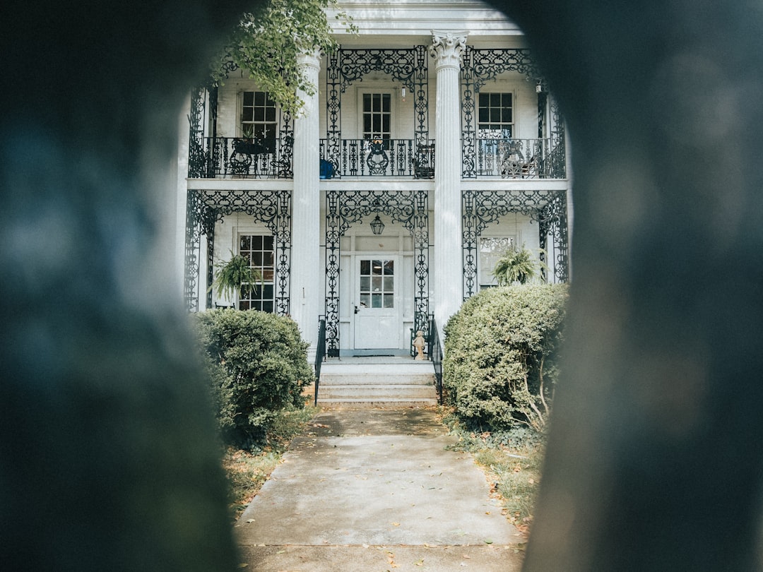 Courtyard of the Malaga Inn boutique hotel in historic Mobile Alabama